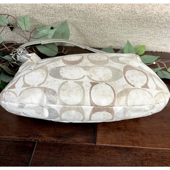 Coach cream, tan, gold and silver canvas handbag - Picture 7 of 8